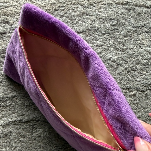 Ipsy Glam Bag | Quilted Cosmetic Bag - Picture 5 of 5